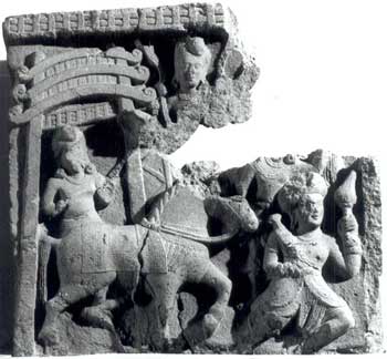 Mahabhinishkramana, or the Great Departure. The attendant besides 
the empty horse holds an umbrella (now broken): Satavahana, 2nd century 
B.C.