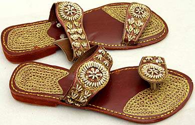Индийские сандали. Экзотическая обувь из Индии